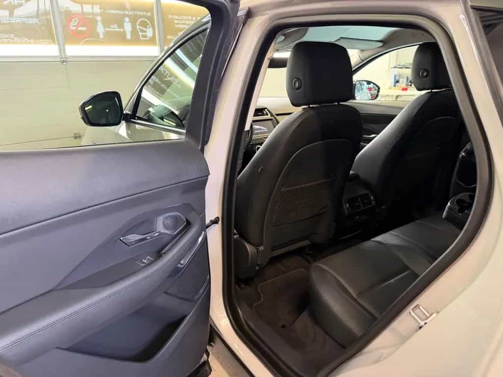 Jaguar E-Pace E-PACE AWD Superzustand ! 06/2018-photo-4