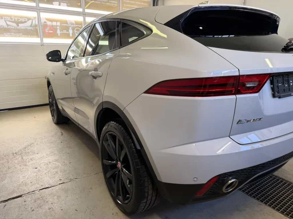 Jaguar E-Pace E-PACE AWD Superzustand ! 06/2018-photo-8