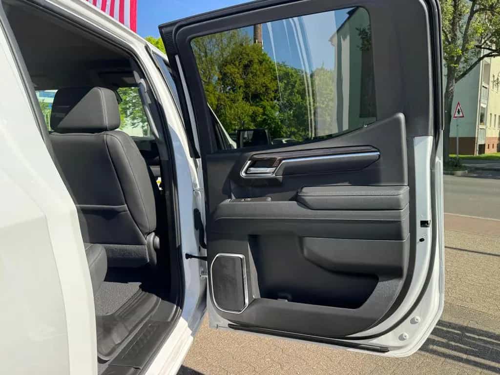 Chevrolet Silverado 6.2 V8 LT Trail Boss 4 Jahre Garantie null-photo-18