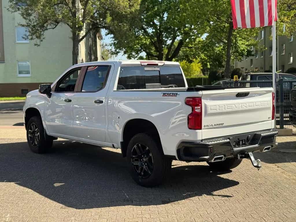 Chevrolet Silverado 6.2 V8 LT Trail Boss 4 Jahre Garantie null-photo-5
