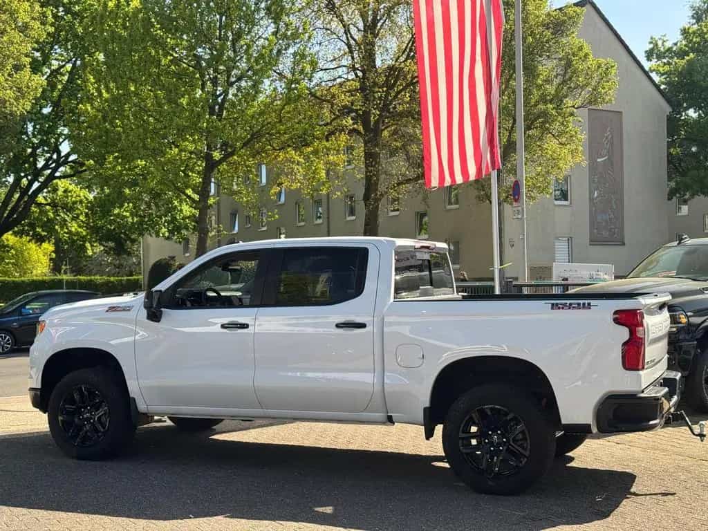 Chevrolet Silverado 6.2 V8 LT Trail Boss 4 Jahre Garantie null-photo-6
