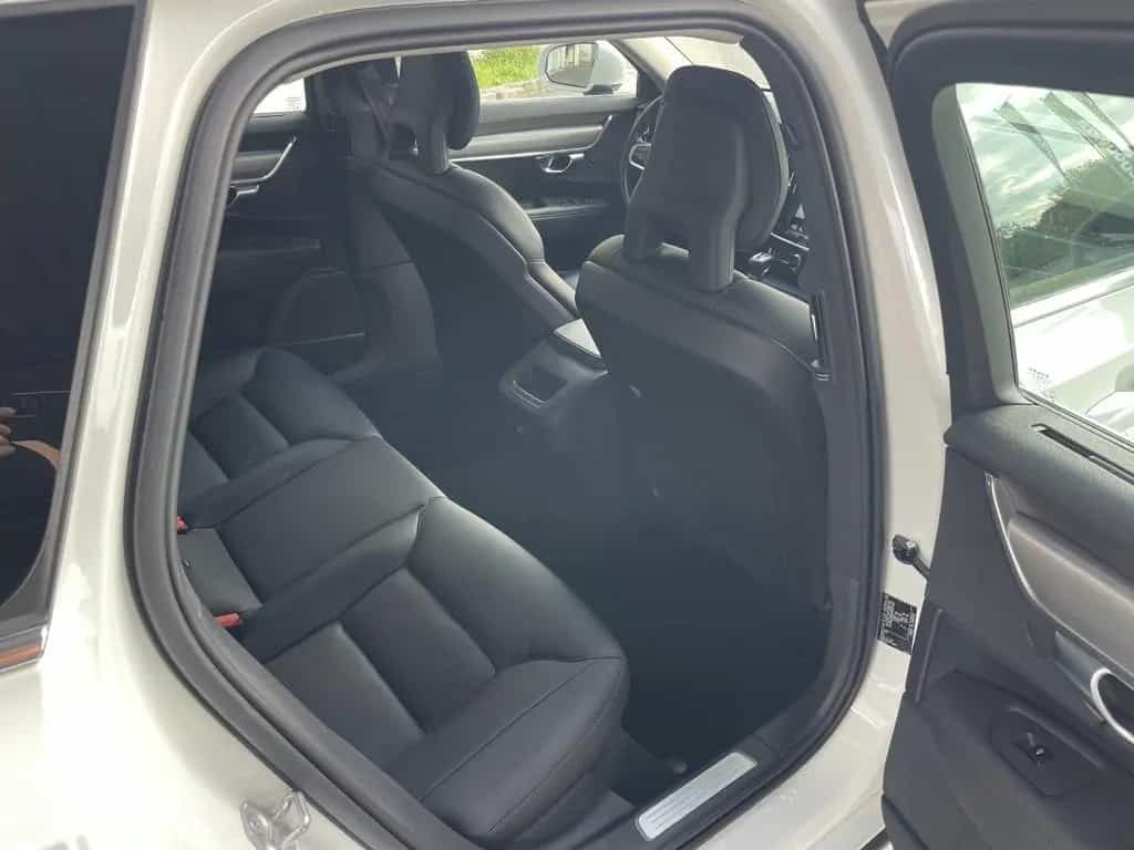 Volvo V90 Kombi HUD CAM 1.Hand Panorama 18"Alu 07/2017-photo-10
