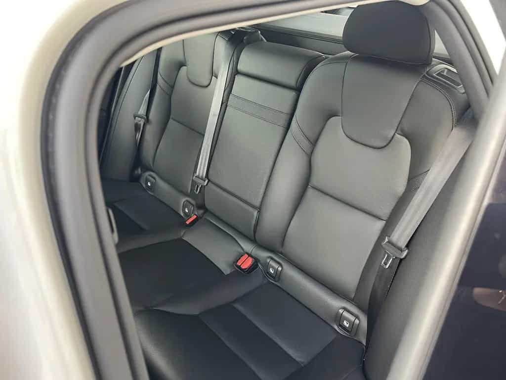 Volvo V90 Kombi HUD CAM 1.Hand Panorama 18"Alu 07/2017-photo-13