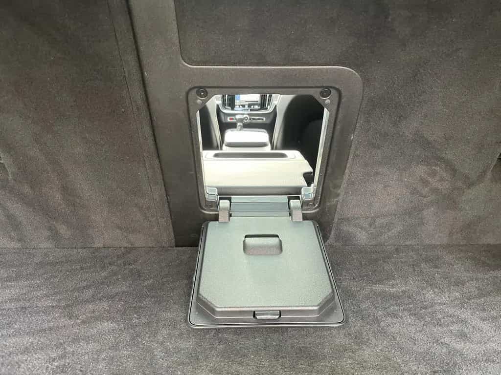 Volvo V90 Kombi HUD CAM 1.Hand Panorama 18"Alu 07/2017-photo-26