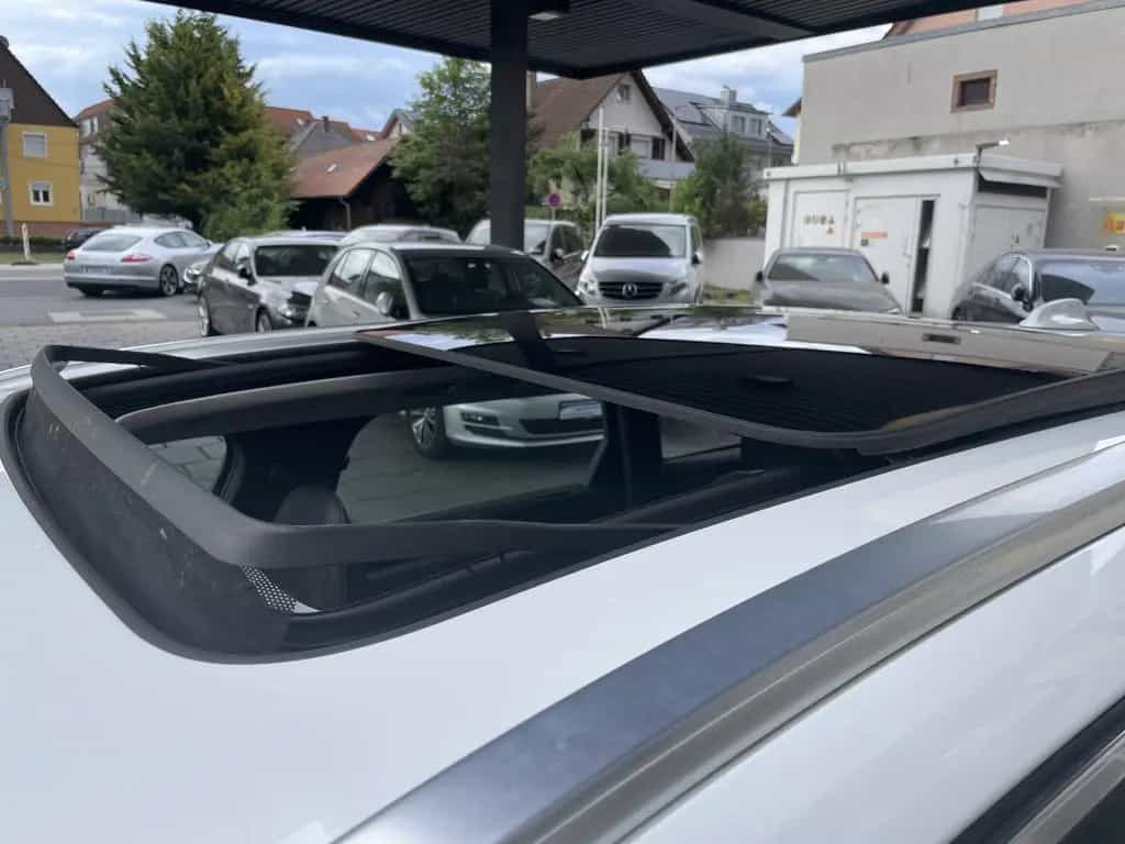 Volvo V90 Kombi HUD CAM 1.Hand Panorama 18"Alu 07/2017-photo-35