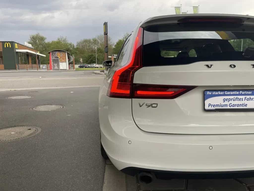 Volvo V90 Kombi HUD CAM 1.Hand Panorama 18"Alu 07/2017-photo-46