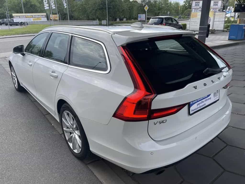 Volvo V90 Kombi HUD CAM 1.Hand Panorama 18"Alu 07/2017-photo-5