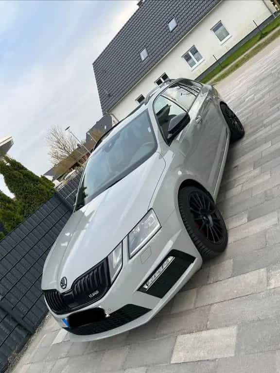 Skoda Octavia 2.0 TSI DSG RS60 Combi RS60 05/2019-photo-3