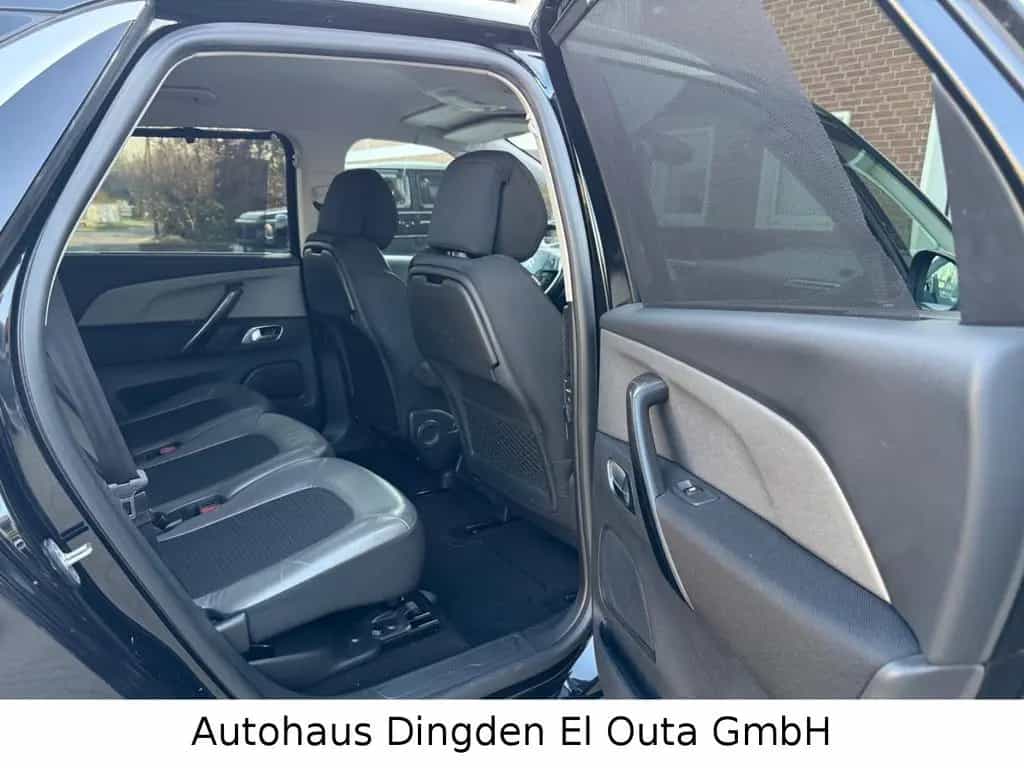 Citroën C4 Picasso 1.2 e-THP Shine 03/2017-photo-17