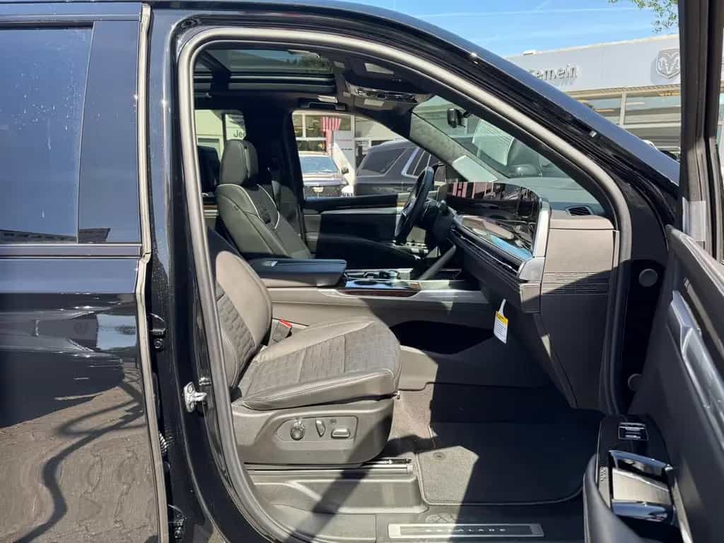 Cadillac Escalade 6.2 V8 Platinum Sport 2026 ABV + 24" null-photo-15