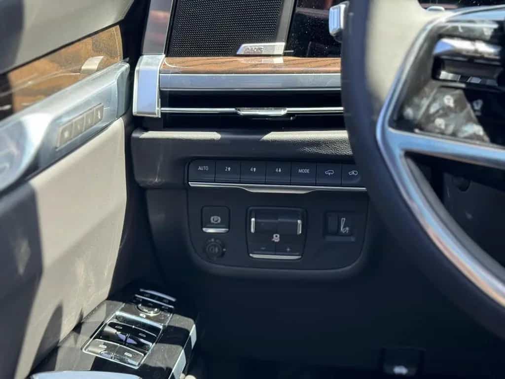 Cadillac Escalade 6.2 V8 Platinum Sport 2026 ABV + 24" null-photo-26
