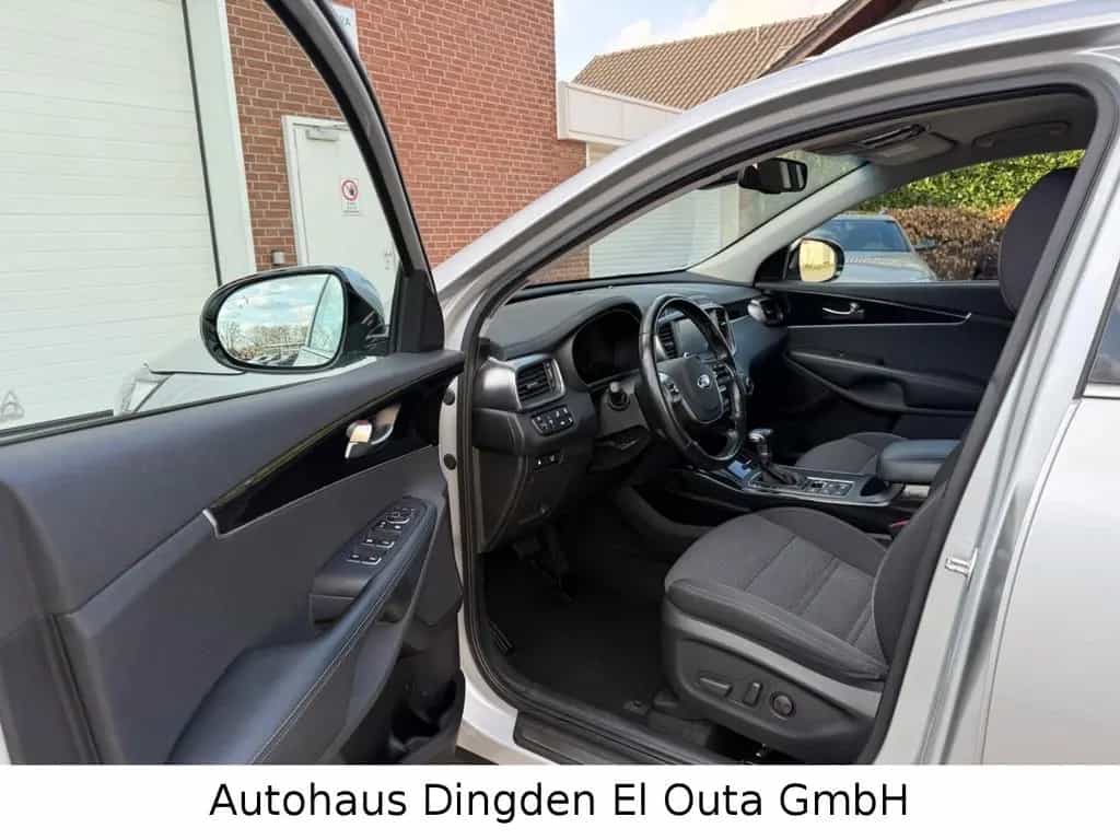 Kia Sorento 2.2 CRDi Vision 4WD 01/2019-photo-11