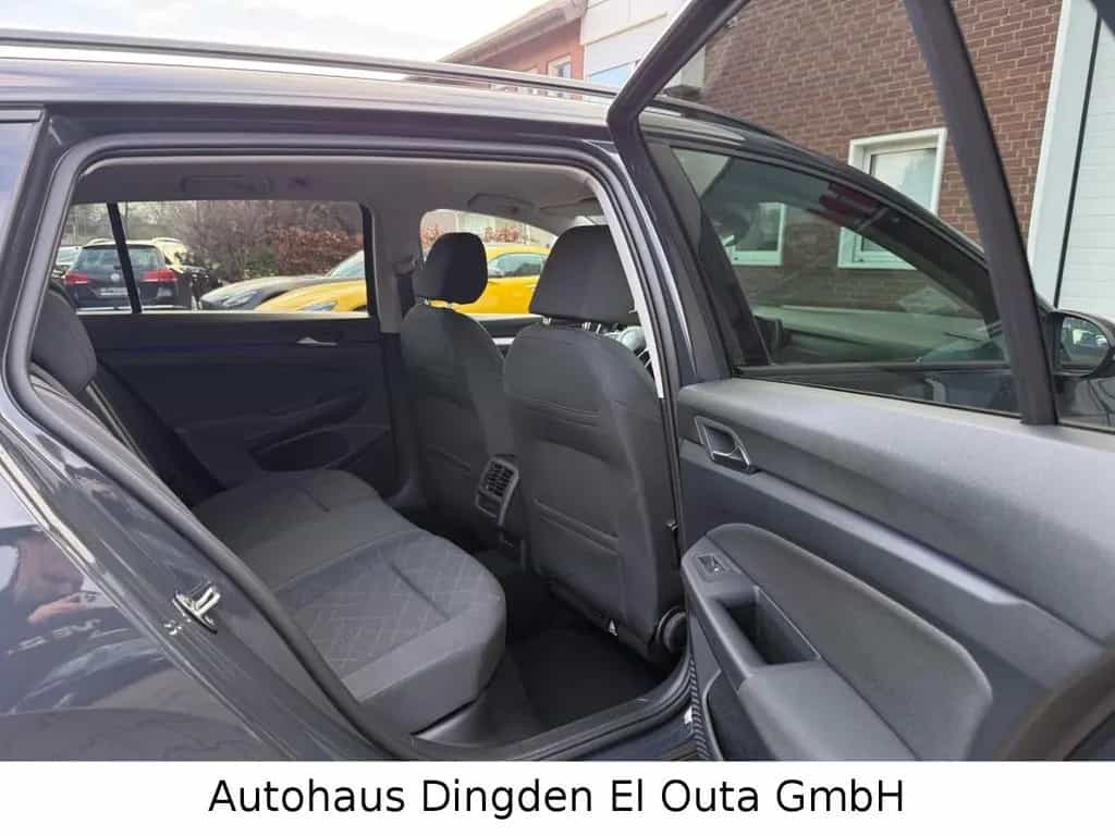 Volkswagen Golf VIII Variant 2.0 TDI Life 07/2021-photo-17