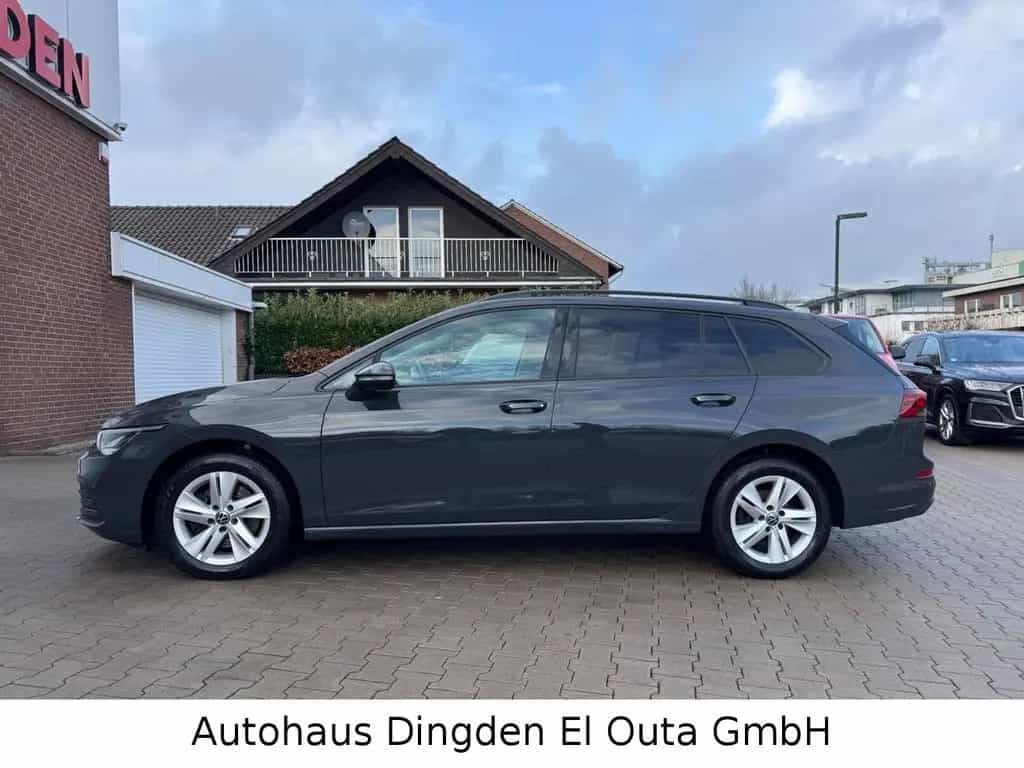 Volkswagen Golf VIII Variant 2.0 TDI Life 07/2021-photo-9