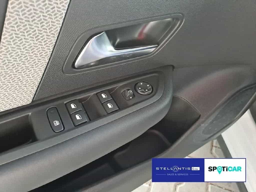 Citroën C4 1.2 PureTech 130 Max RFK*Winter-P.*Tech-P.* 02/2025-photo-11