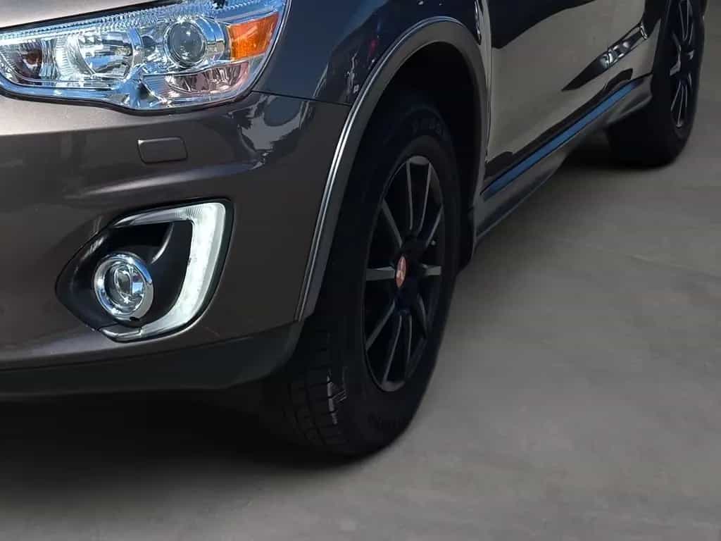Mitsubishi ASX 1.8 DI-D Edition 4WD Xenon AWD Sitzheizung 01/2016-photo-7