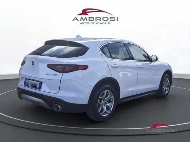 Alfa Romeo Stelvio ALFA ROMEO Stelvio Stelvio 2.2 Turbodiesel 210 C 10/2021-photo-2