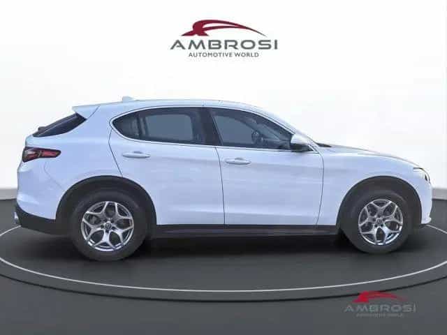 Alfa Romeo Stelvio ALFA ROMEO Stelvio Stelvio 2.2 Turbodiesel 210 C 10/2021-photo-4
