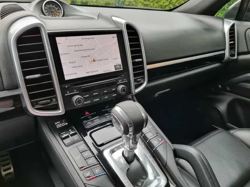 Porsche Cayenne S+Sport Chrono+LED+360°+Pano+Keyless+21" 03/2017-photo-16
