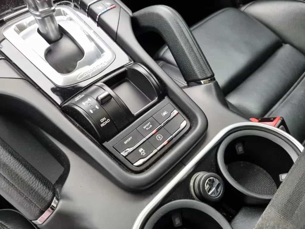 Porsche Cayenne S+Sport Chrono+LED+360°+Pano+Keyless+21" 03/2017-photo-17