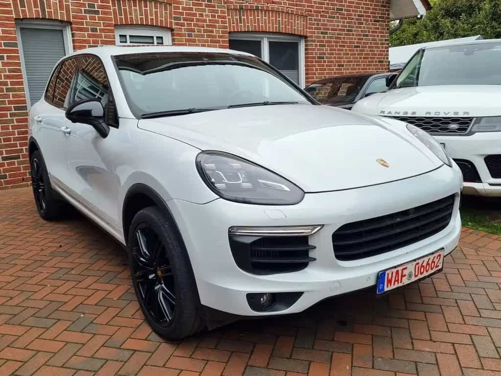 Porsche Cayenne S+Sport Chrono+LED+360°+Pano+Keyless+21" 03/2017-photo-2