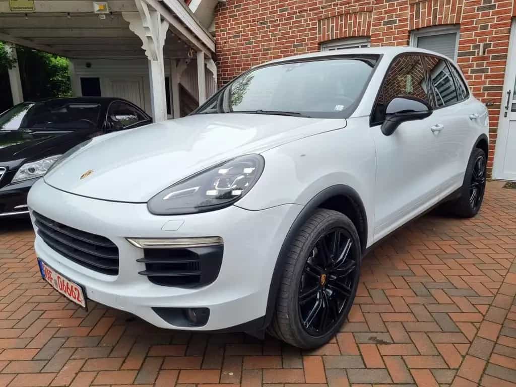 Porsche Cayenne S+Sport Chrono+LED+360°+Pano+Keyless+21" 03/2017-photo-4