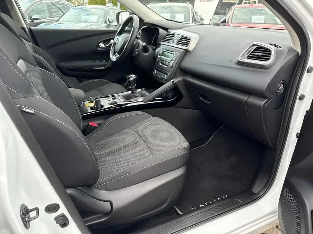 Renault Kadjar EXPERIENCE 1.2 TCe 130 KLIMA+PDC+AHK 04/2017-photo-24