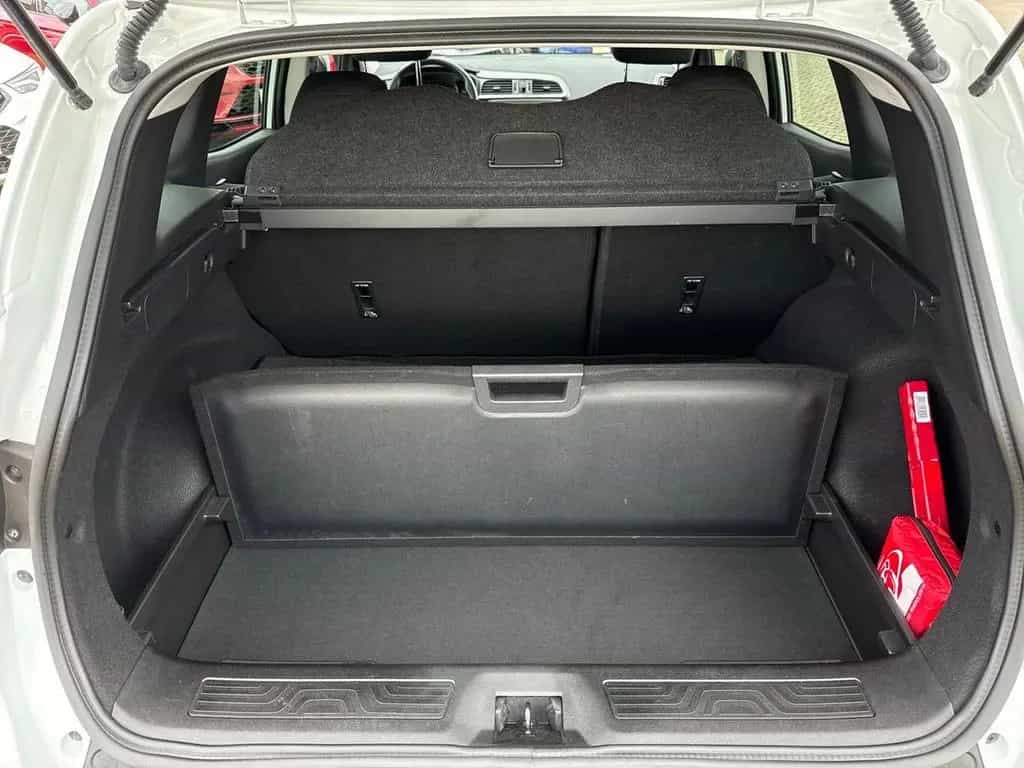 Renault Kadjar EXPERIENCE 1.2 TCe 130 KLIMA+PDC+AHK 04/2017-photo-27