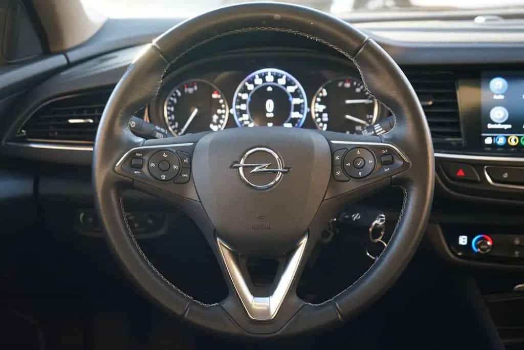 Opel Insignia Grand Sport 2.0 Turbo Elegance LED AHK 03/2022-photo-11
