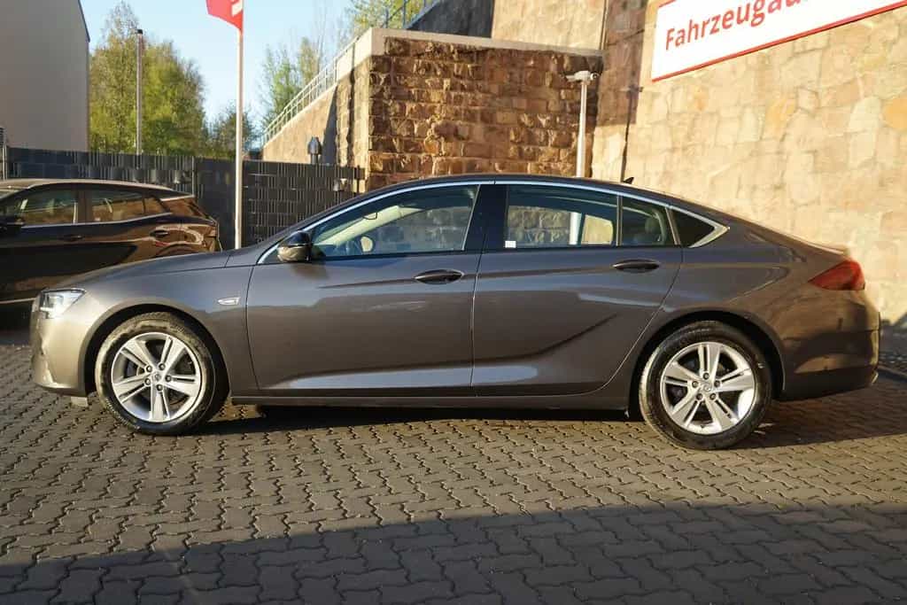 Opel Insignia Grand Sport 2.0 Turbo Elegance LED AHK 03/2022-photo-2