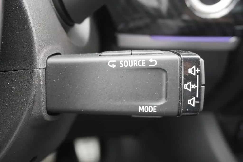 Renault Arkana 1.3 TCE M-Hybrid R.S. Line LED Navi ACC 12/2022-photo-30