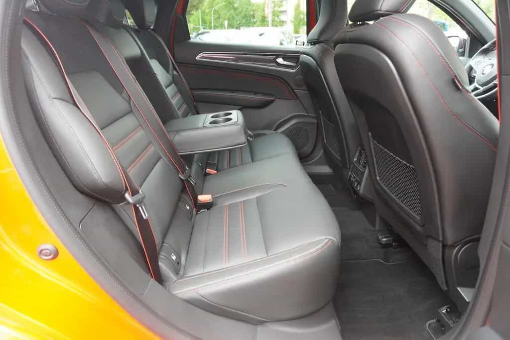 Renault Arkana 1.3 TCE M-Hybrid R.S. Line LED Navi ACC 12/2022-photo-36