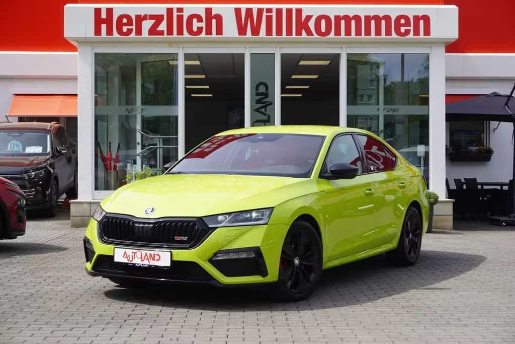 Skoda Octavia 2.0 RS DSG LED Totwinkel Kamera DAB 07/2022-photo-1