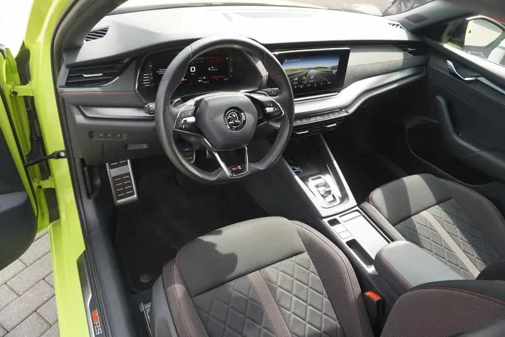 Skoda Octavia 2.0 RS DSG LED Totwinkel Kamera DAB 07/2022-photo-10