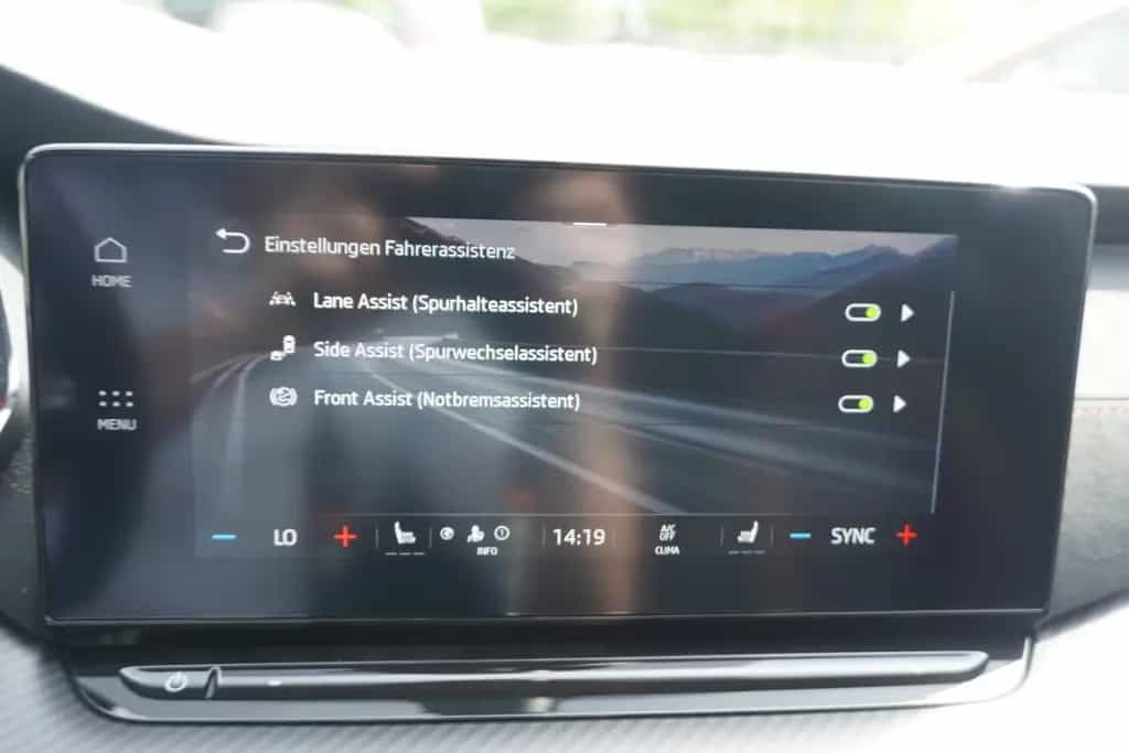 Skoda Octavia 2.0 RS DSG LED Totwinkel Kamera DAB 07/2022-photo-16