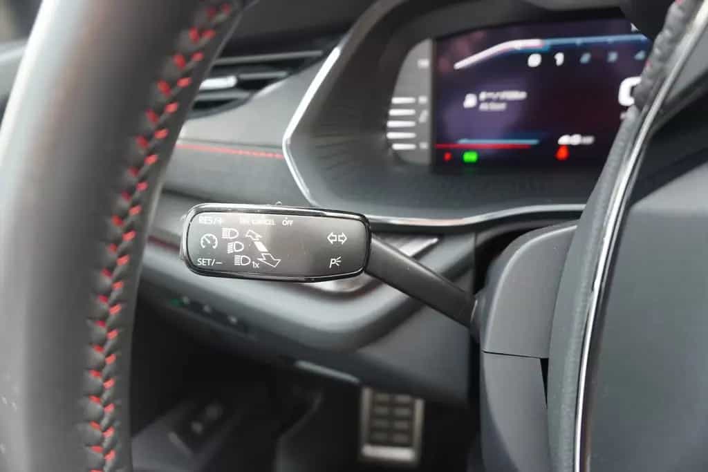 Skoda Octavia 2.0 RS DSG LED Totwinkel Kamera DAB 07/2022-photo-24
