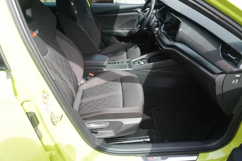 Skoda Octavia 2.0 RS DSG LED Totwinkel Kamera DAB 07/2022-photo-30