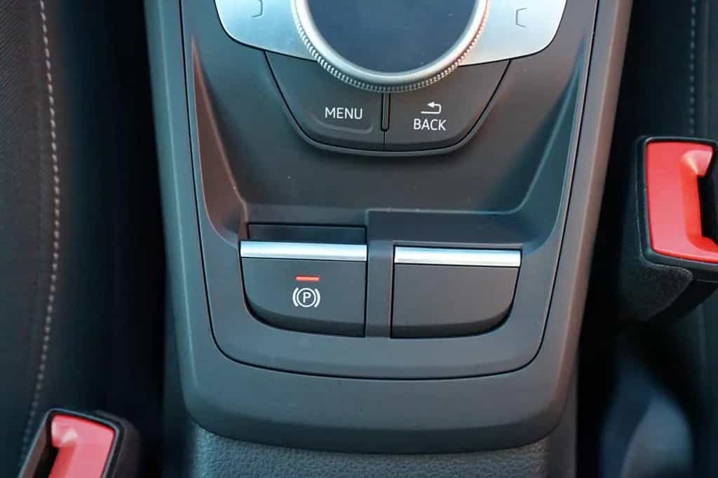 Audi Q2 1.4 TFSI S line S-tronic Navi ACC PDC USB AHK 08/2018-photo-24