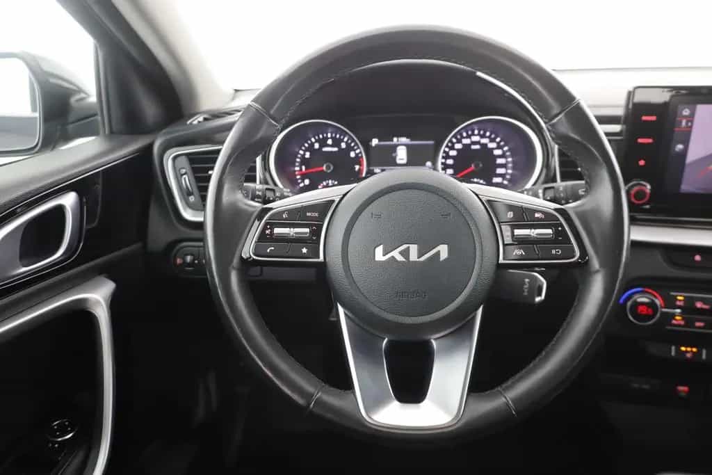 Kia Ceed SW 1.5 T-GDI Vision Aut. Android Apple PDC 10/2021-photo-14