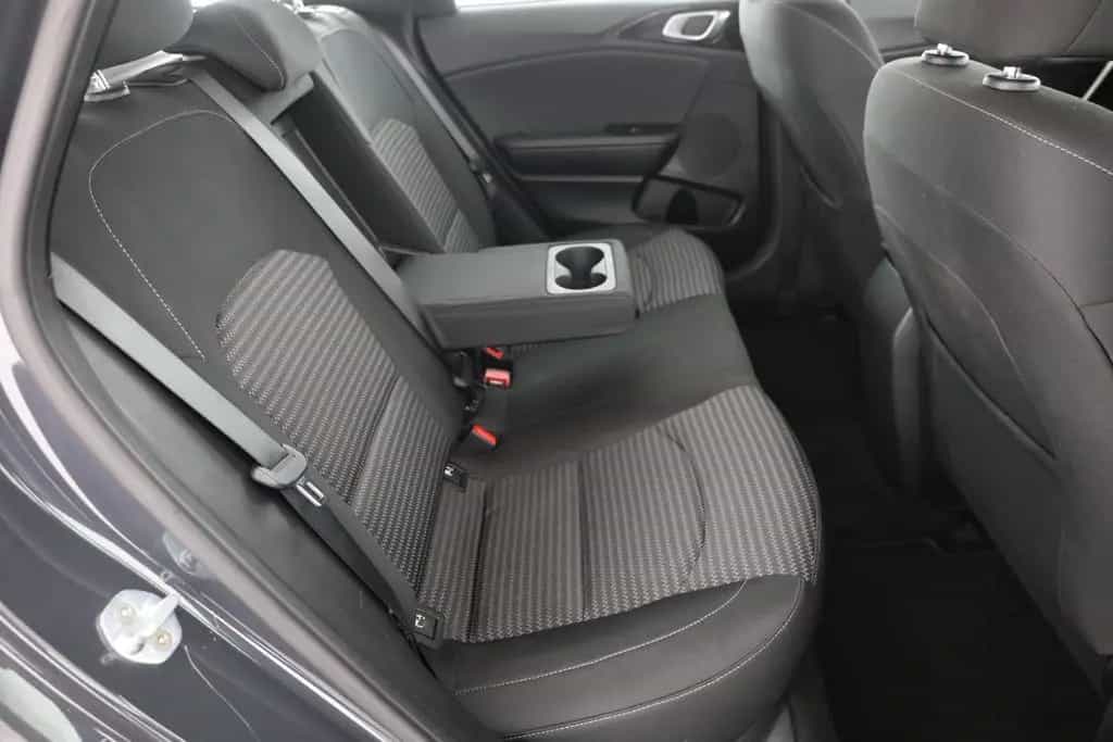Kia Ceed SW 1.5 T-GDI Vision Aut. Android Apple PDC 10/2021-photo-23