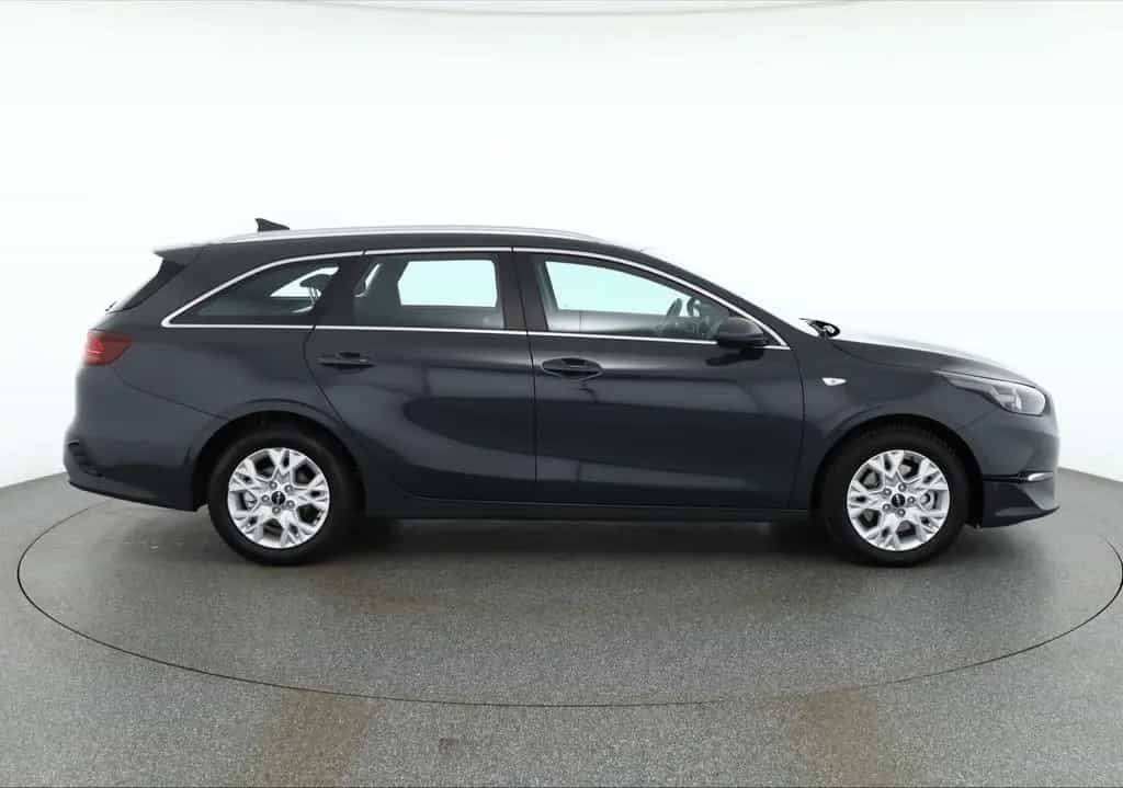 Kia Ceed SW 1.5 T-GDI Vision Aut. Android Apple PDC 10/2021-photo-4