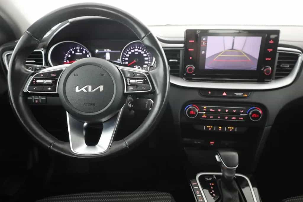 Kia Ceed SW 1.5 T-GDI Vision Aut. Android Apple PDC 10/2021-photo-8