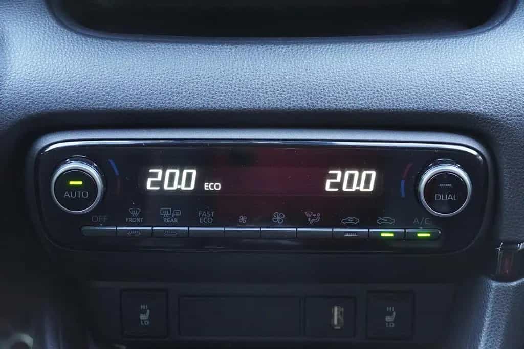Toyota Yaris 1.6 GR 4WD LED ACC Android Apple DAB 01/2021-photo-13