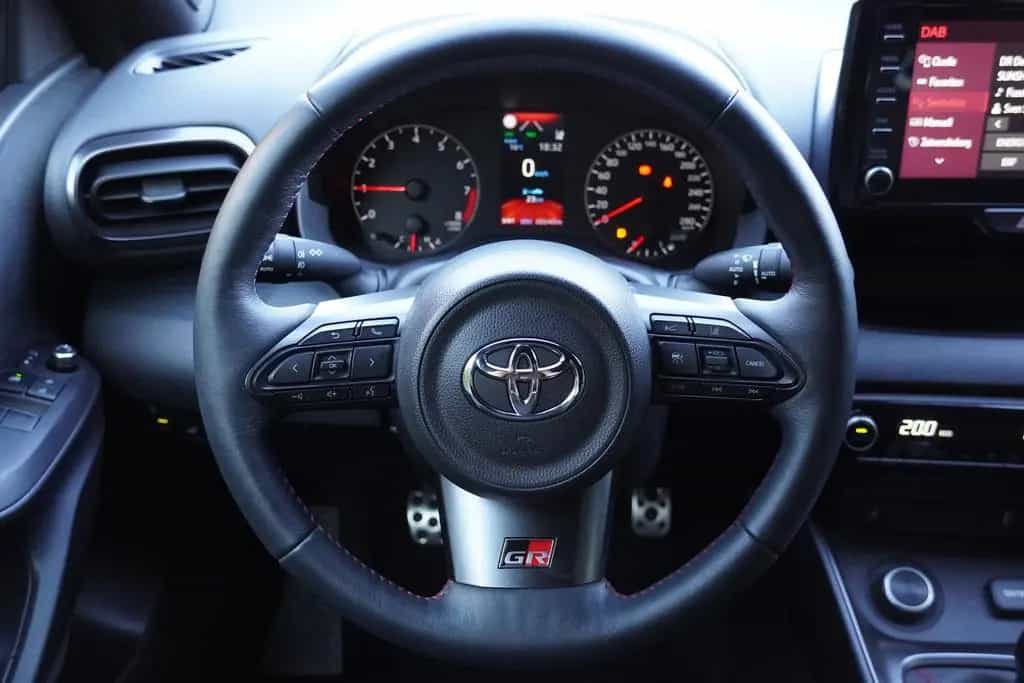 Toyota Yaris 1.6 GR 4WD LED ACC Android Apple DAB 01/2021-photo-17