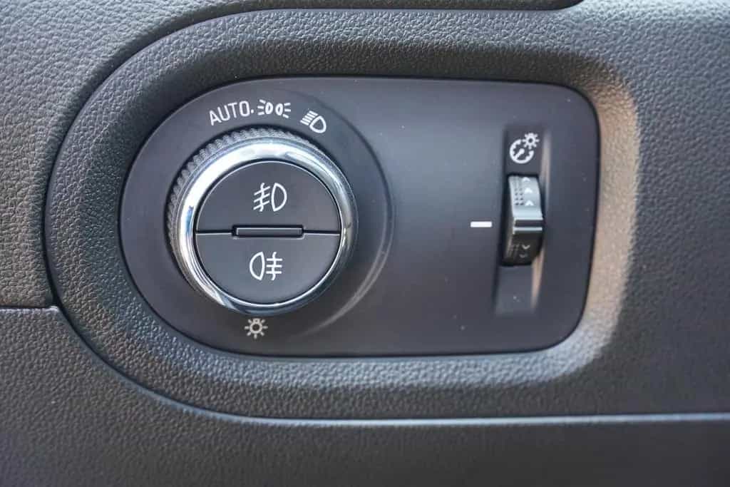 Opel Grandland 1.2 Innovation LED Navi AHK 360° USB 01/2020-photo-10