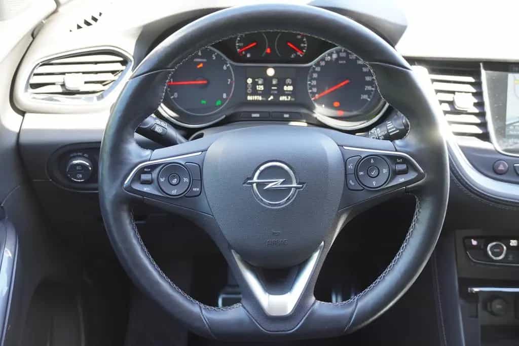 Opel Grandland 1.2 Innovation LED Navi AHK 360° USB 01/2020-photo-13