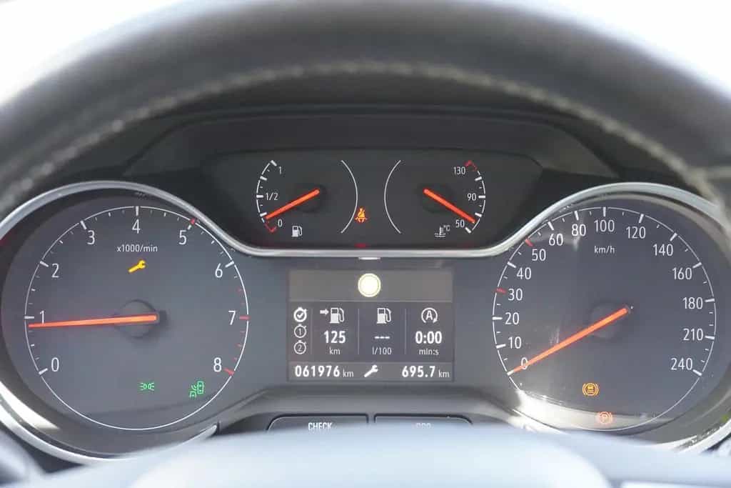 Opel Grandland 1.2 Innovation LED Navi AHK 360° USB 01/2020-photo-14