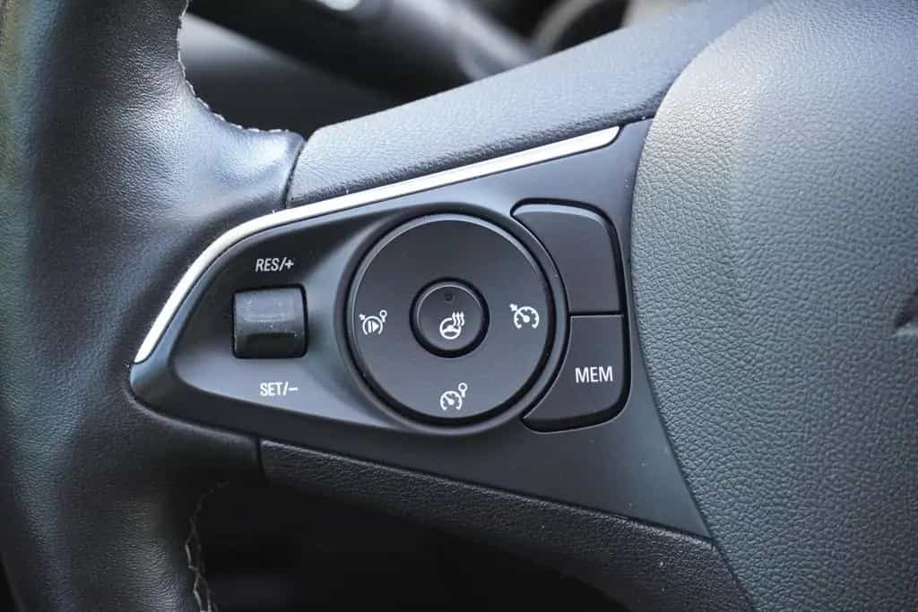 Opel Grandland 1.2 Innovation LED Navi AHK 360° USB 01/2020-photo-15