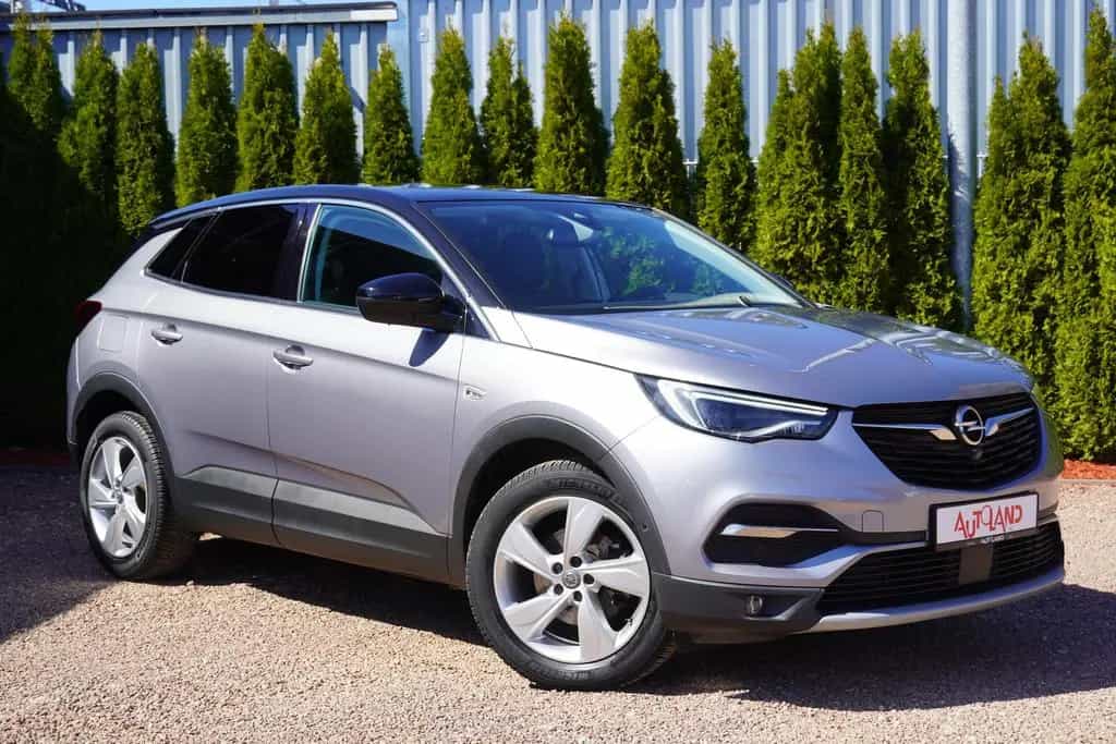 Opel Grandland 1.2 Innovation LED Navi AHK 360° USB 01/2020-photo-4