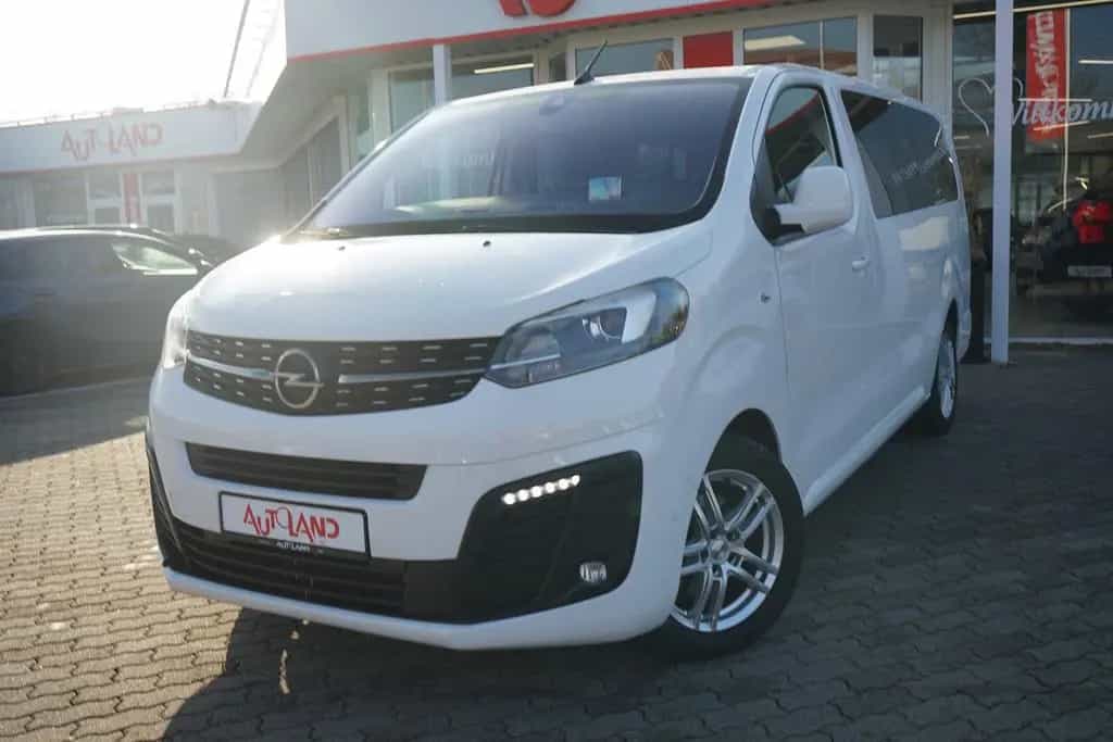 Opel Zafira Life 2.0 D AT Bi-Xenon Navi Totwinkel DAB 03/2020-photo-1